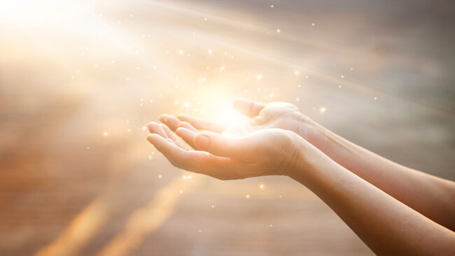 Iubirea-a-inviat-Lumină-in-noi